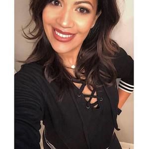 Meet your Posher, Cassandra